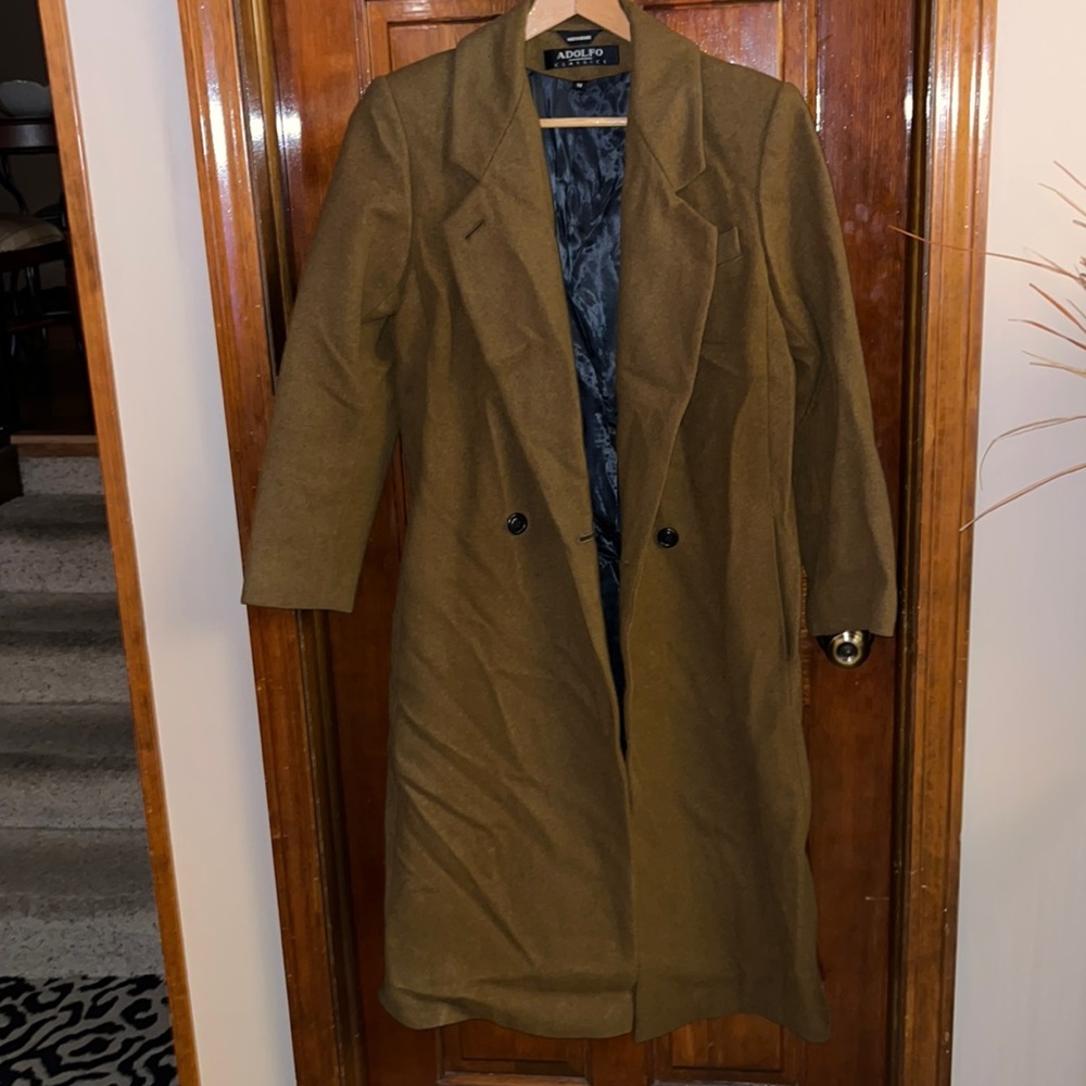 Womens Adolfo Classics 100% Wool Brown Trench Coat Size 10 Hardly worn Like New.